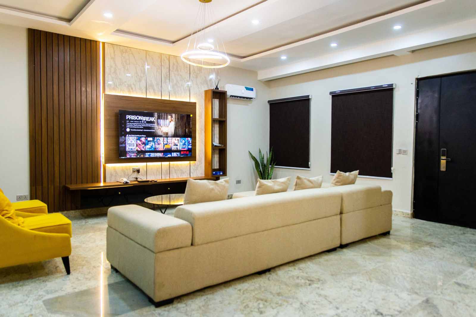 Calini Apartment - Luxury Serviced Apartment in Abuja